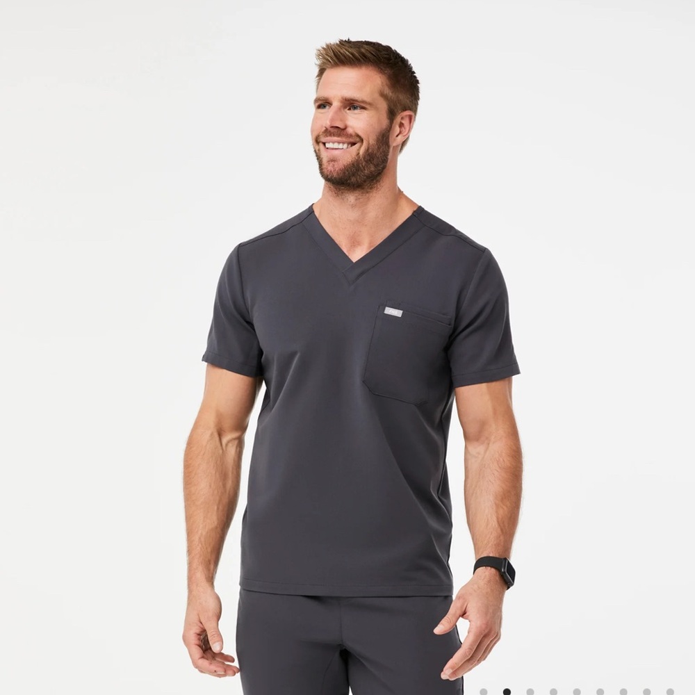 FIGS Men's Gray V-Neck Scrub Top Size XS